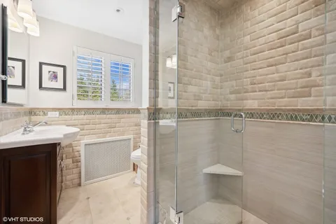 $2,200,000 | 599 Woodlawn Avenue, Glencoe, IL 60022