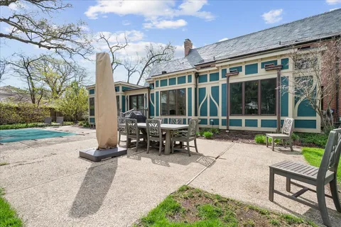 $2,200,000 | 599 Woodlawn Avenue, Glencoe, IL 60022