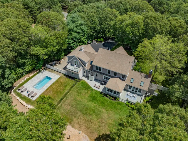 $2,700,000 | 239 Oxford Drive, Cotuit, MA 02635