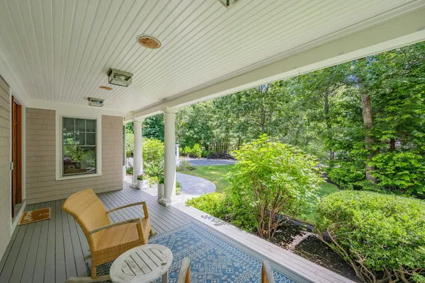a house view with a outdoor space
