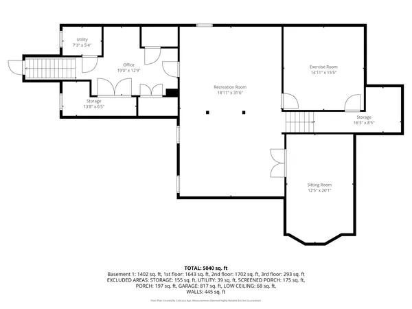 a picture of a white and white wall