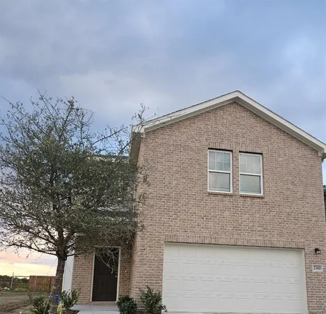 a house view with a outdoor space