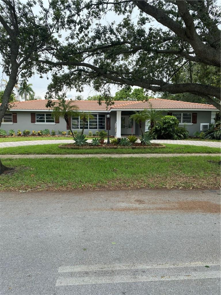 5001 Jackson Street Hollywood, FL 33021 - Photo 3 of 67 Photo 3