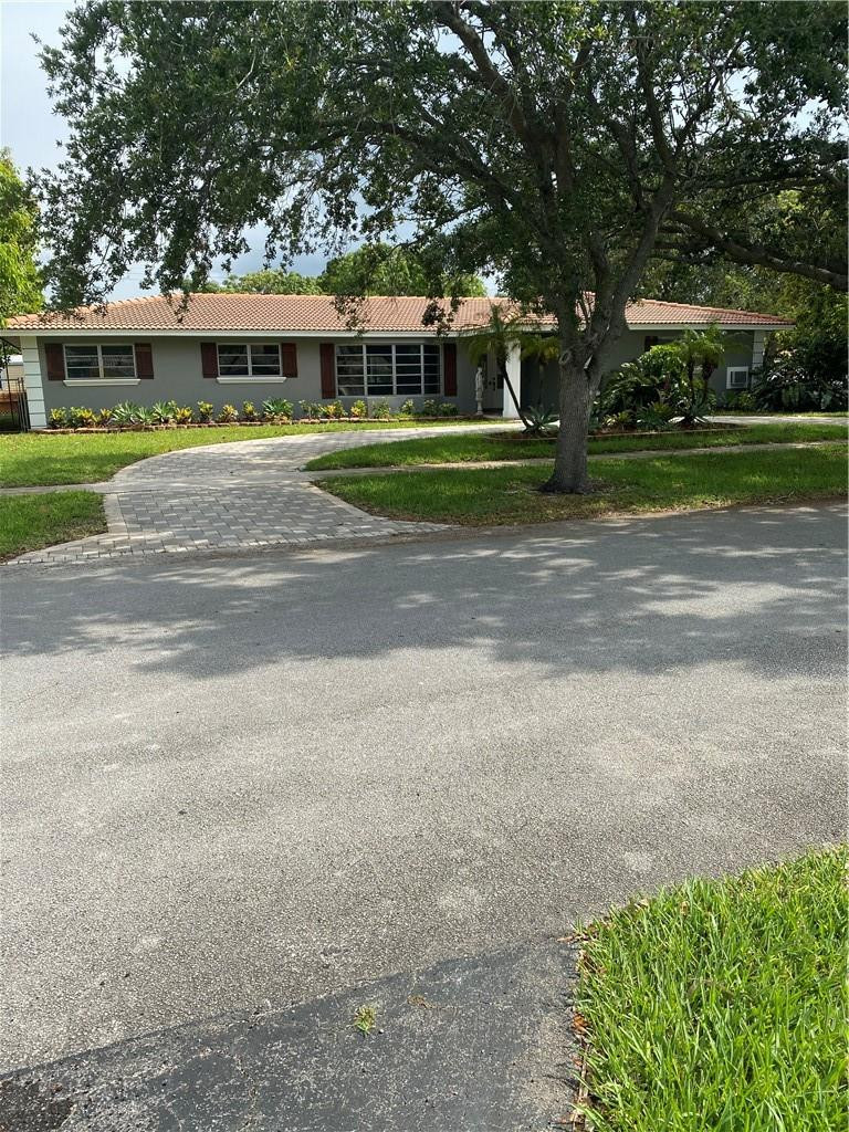 5001 Jackson Street Hollywood, FL 33021 - Photo 4 of 67 Photo 4
