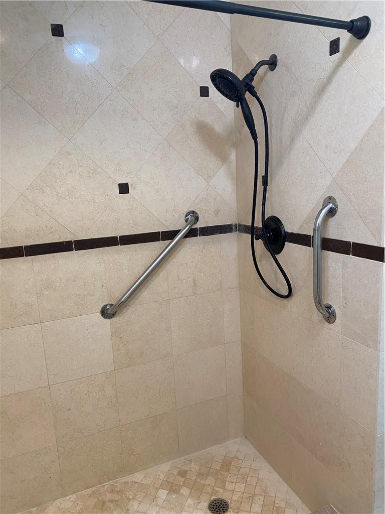 5001 Jackson Street Hollywood, FL 33021 - Photo 44 of 67 Photo 45