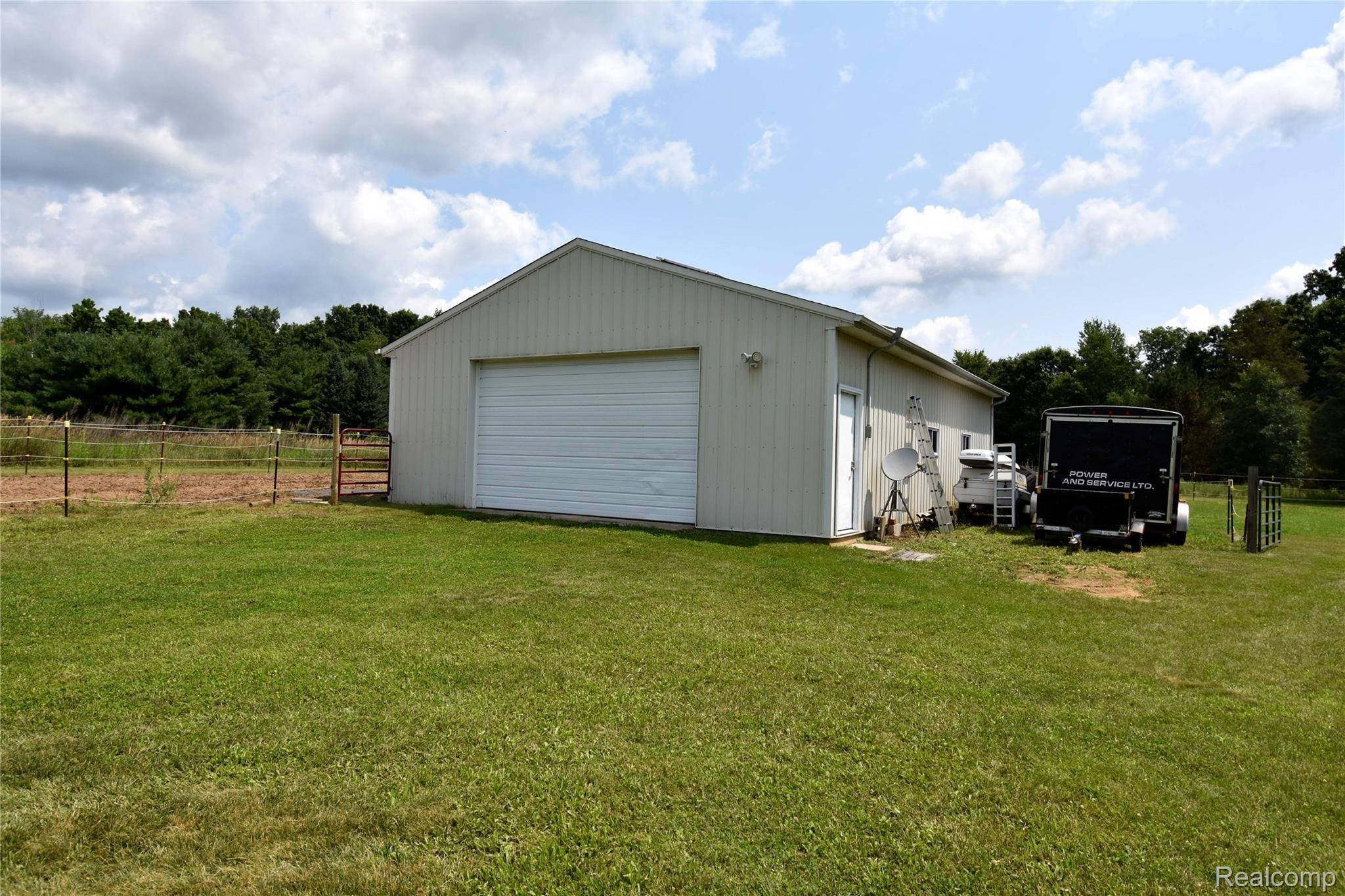 2 POLE BARN.JPG