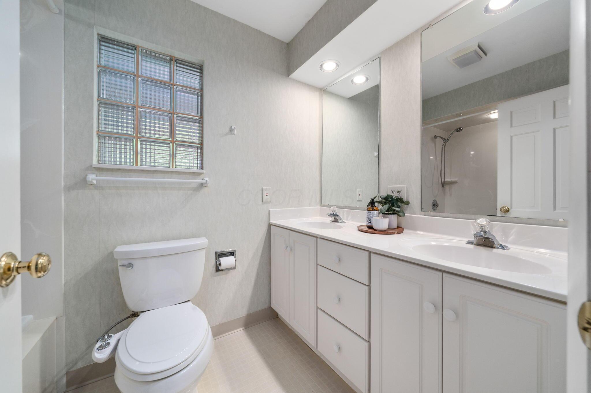 2869 North Star Road Columbus, OH 43221 - Photo 49 of 86 Gallery Image 49
