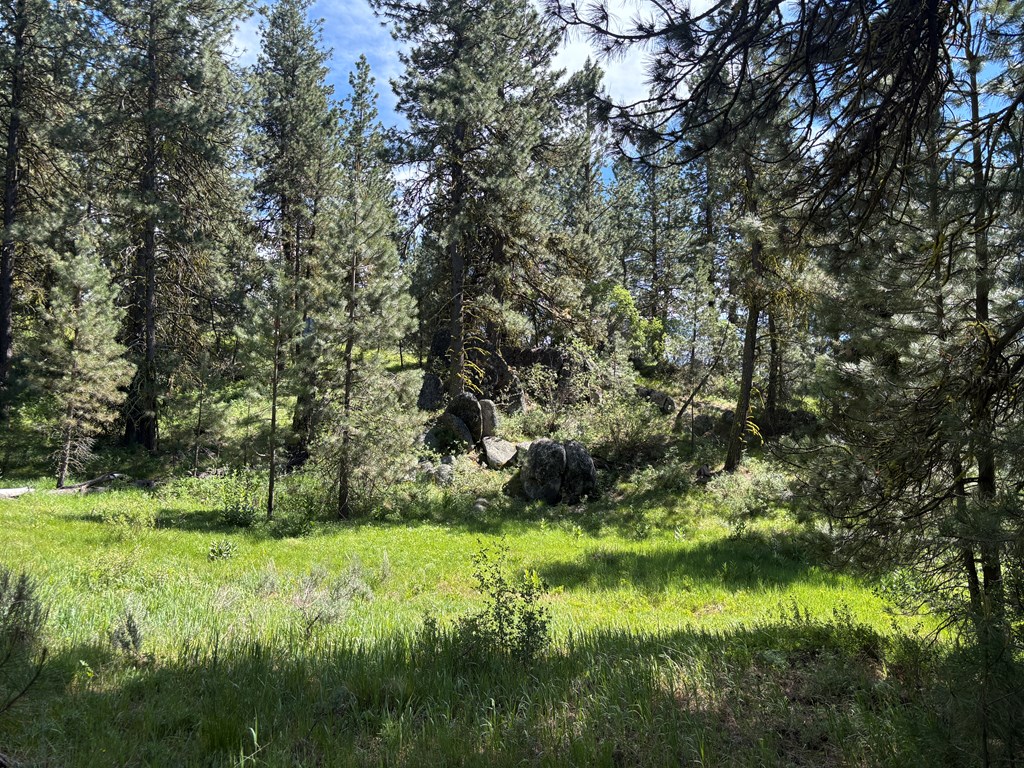 L16-b1 Lantern Way, Unit 16 Cascade, ID 83611 - Photo 18 of 39 Relax and enjoy