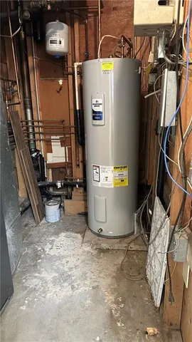 $850 | 2858 B Freeport Road, Natrona Heights, PA 15065