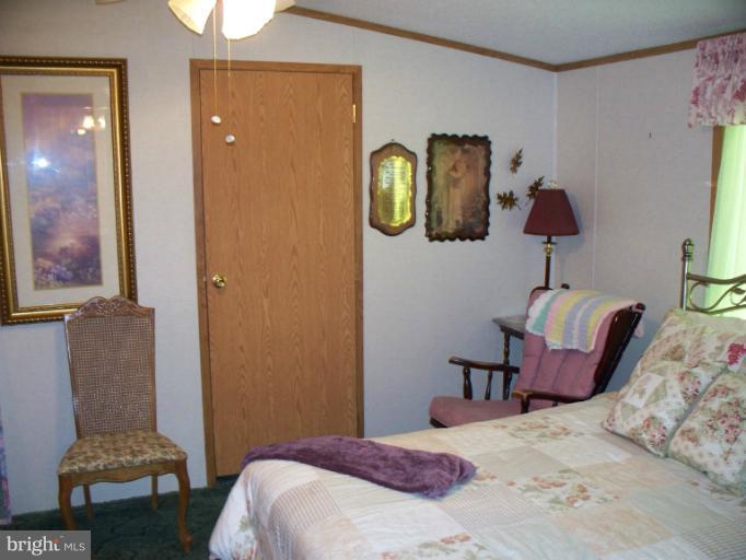 13301 Winchester Road Southwest Cumberland, MD 21502 - Photo 3 of 24 Bedroom