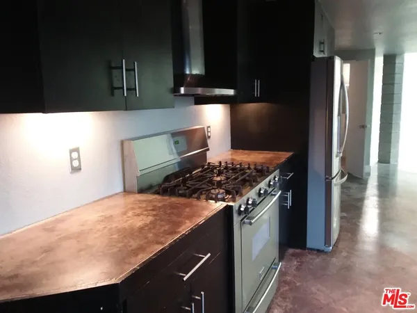 $2,355,000 | 2749 South Sepulveda Boulevard, Los Angeles, CA 90064