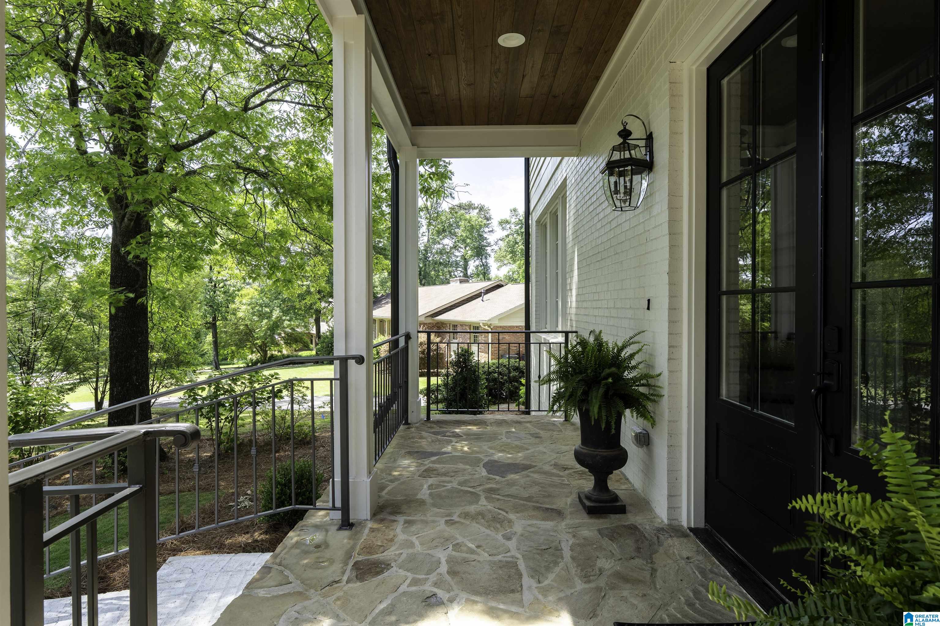 3752 North Woodridge Road Birmingham, AL 35223 - Photo 4 of 48