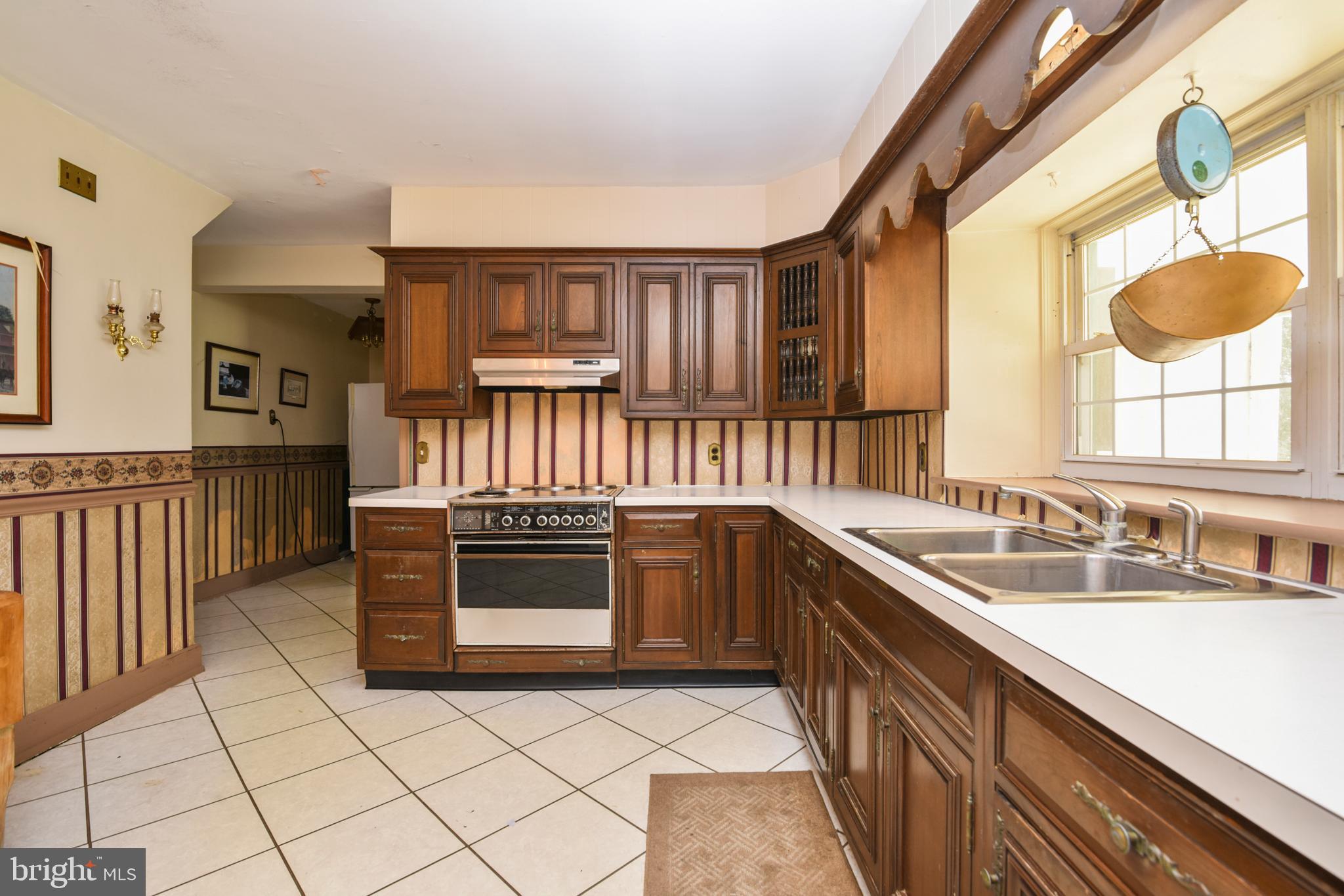 501 Clover Mill Road Exton, PA 19341 - Photo 14 of 32 Kitchen