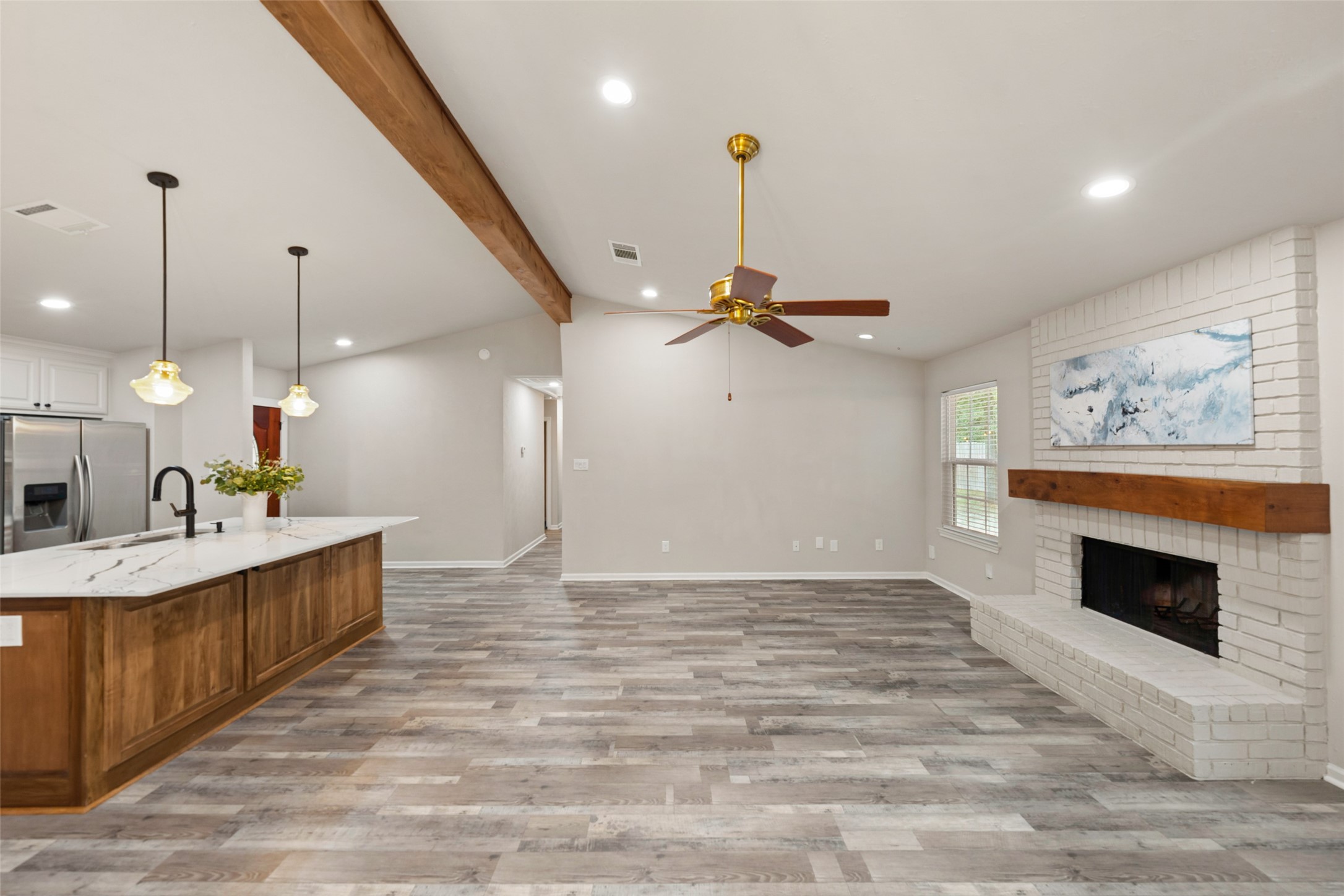 69 South Brookberry Court The Woodlands, TX 77381 - Photo 11 of 27 Gallery Image 11