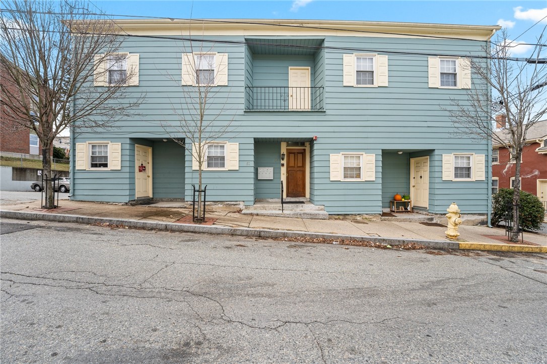 61 Spring Street Lincoln, RI 02838 - Photo 1 of 42