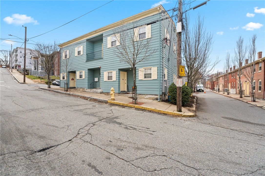 61 Spring Street Lincoln, RI 02838 - Photo 2 of 42