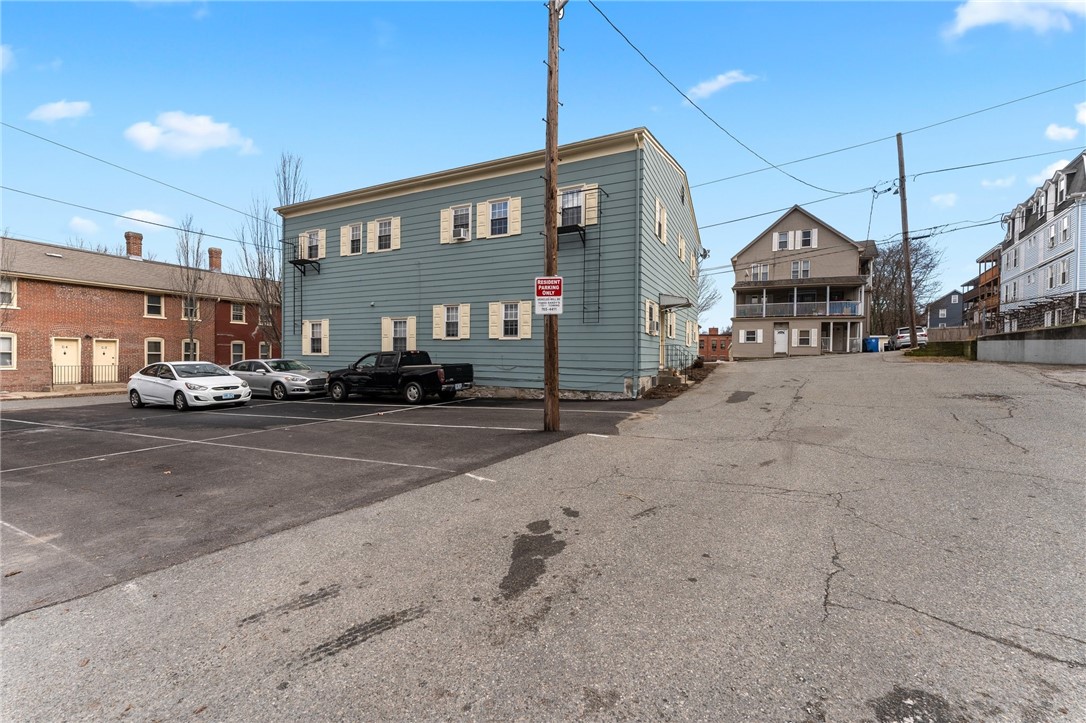 61 Spring Street Lincoln, RI 02838 - Photo 9 of 42