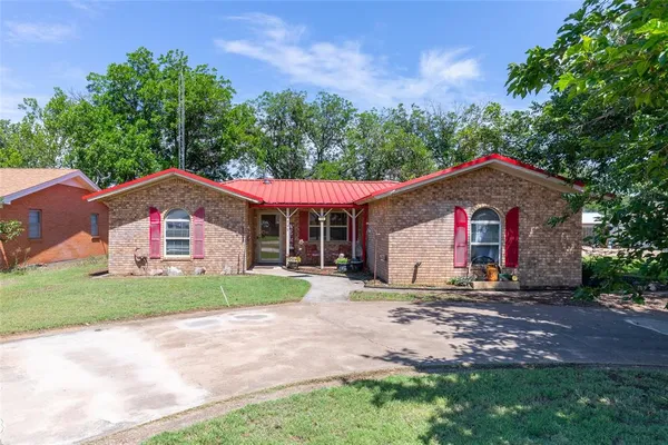 $329,000 | 1700 North Ave H, Haskell, TX 79521
