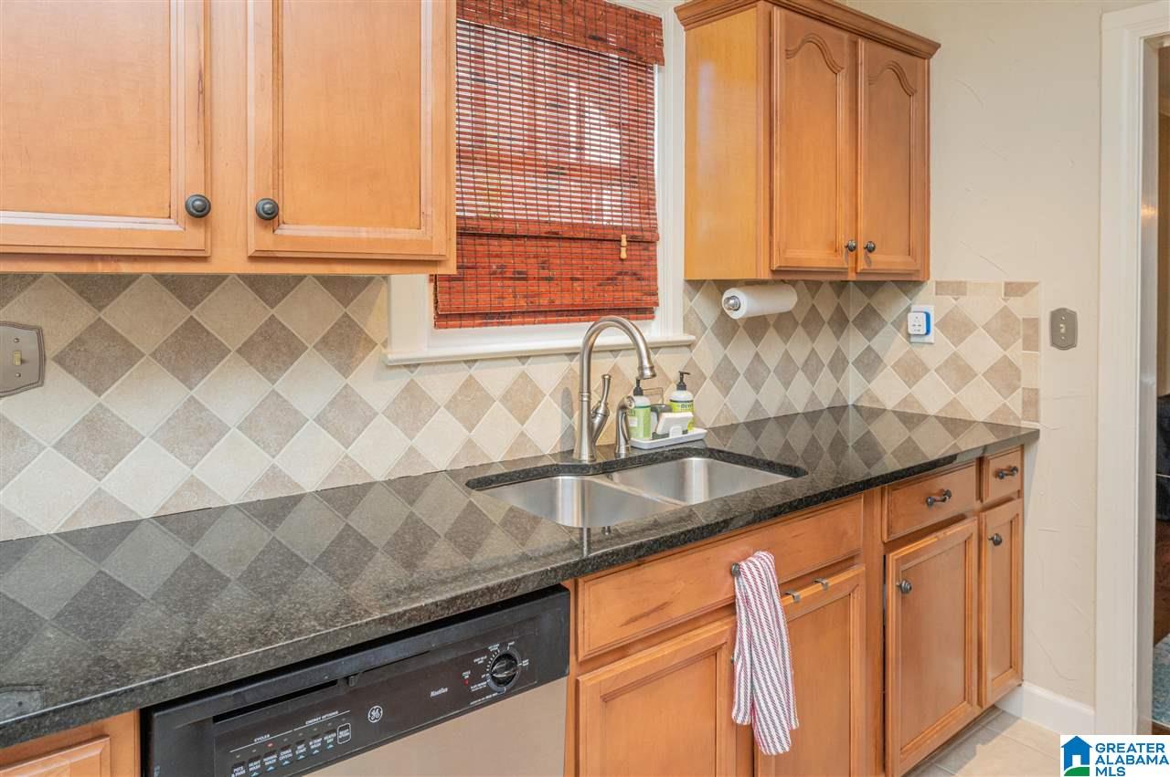 1007 Irving Road Birmingham, AL 35209 - Photo 20 of 44