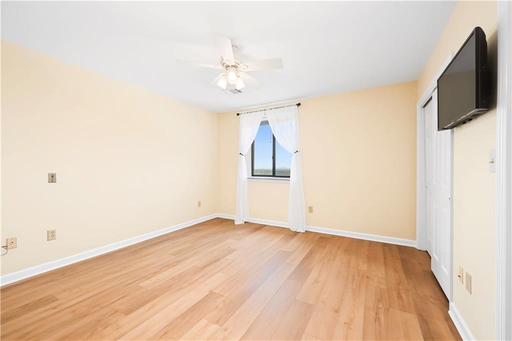 300 Johnson Ferry Road, Unit B1007 Sandy Springs, GA 30328 - Photo 19 of 46