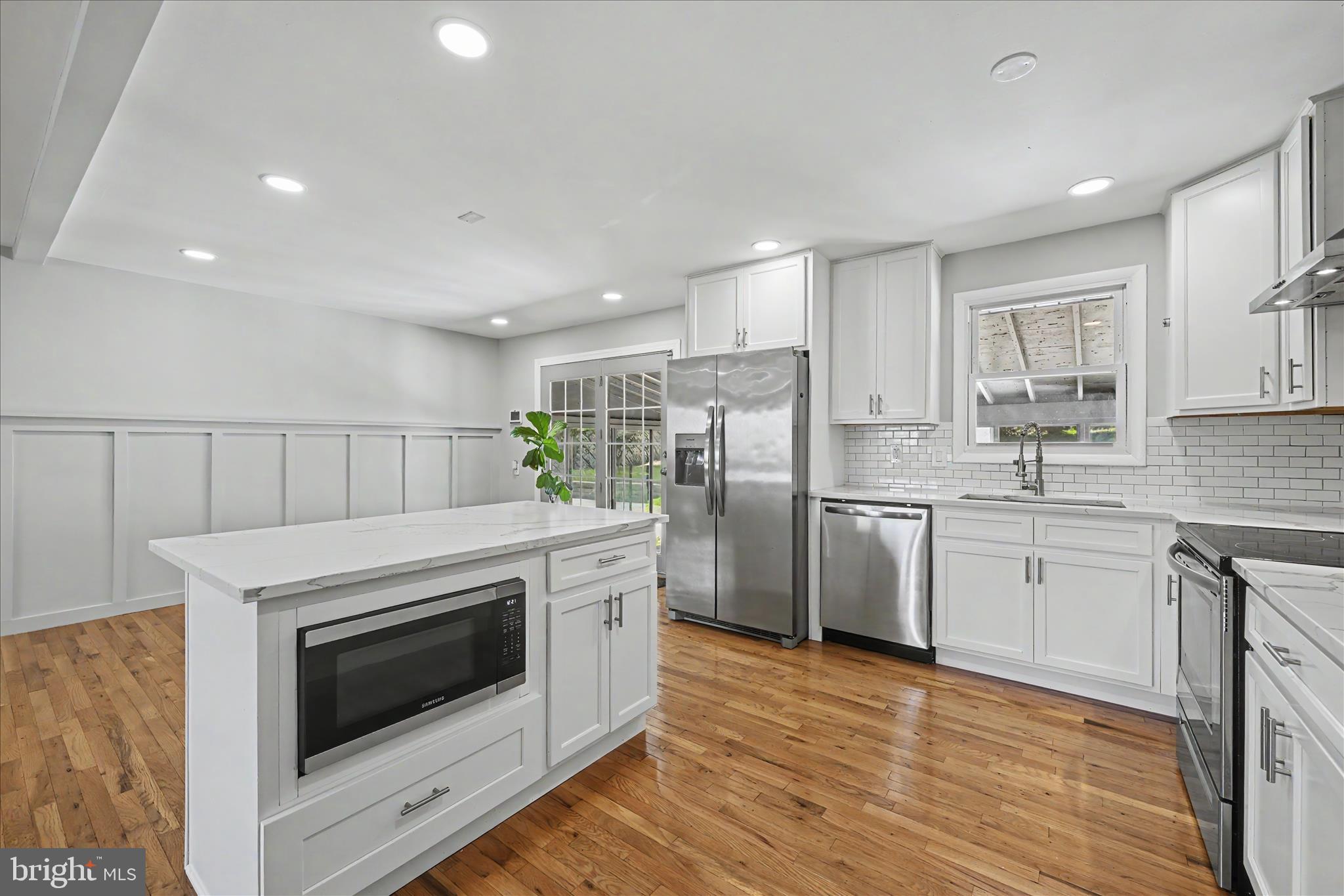 401 Grove Ridge Court Linthicum Heights, MD 21090 - Photo 10 of 35