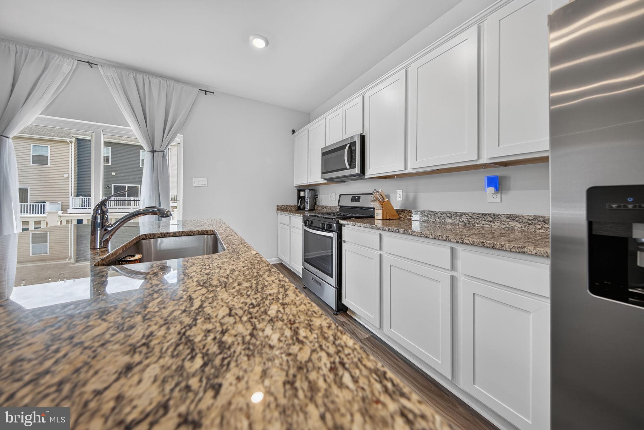 1204 Daphne Way Frederick, MD 21702 - Photo 15 of 46