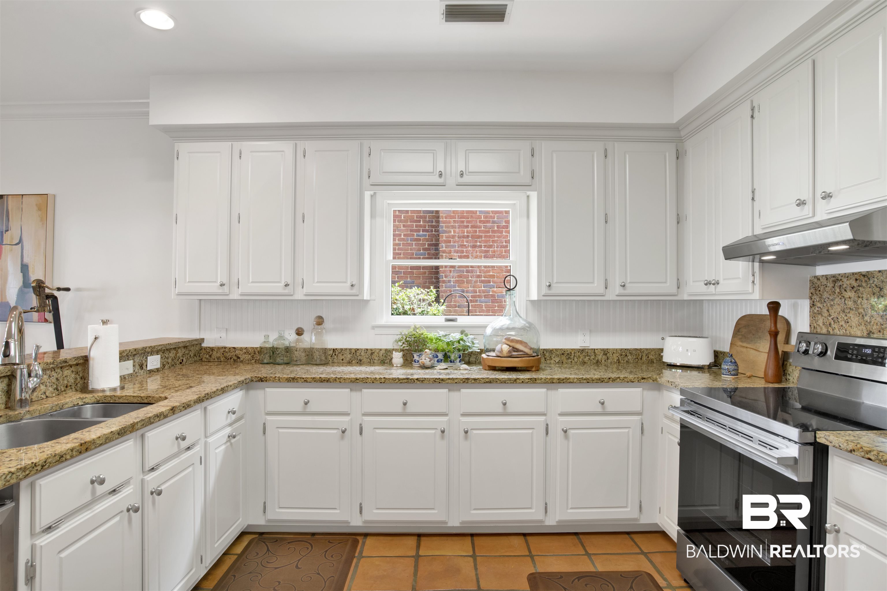 409 South Mobile Street Fairhope, AL 36532 - Photo 15 of 48