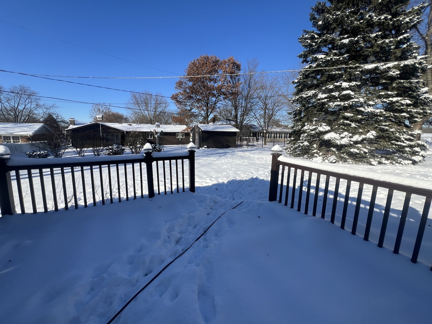 620 Willow Street Frankfort, IL 60423 - Photo 32 of 32 a view of a balcony with furniture