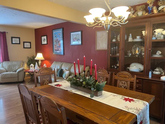 $389,000 | 620 Willow Street, Frankfort, IL 60423