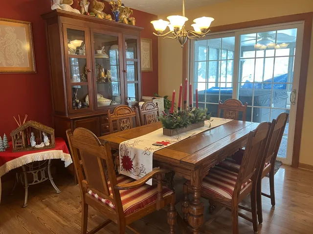 $389,000 | 620 Willow Street, Frankfort, IL 60423