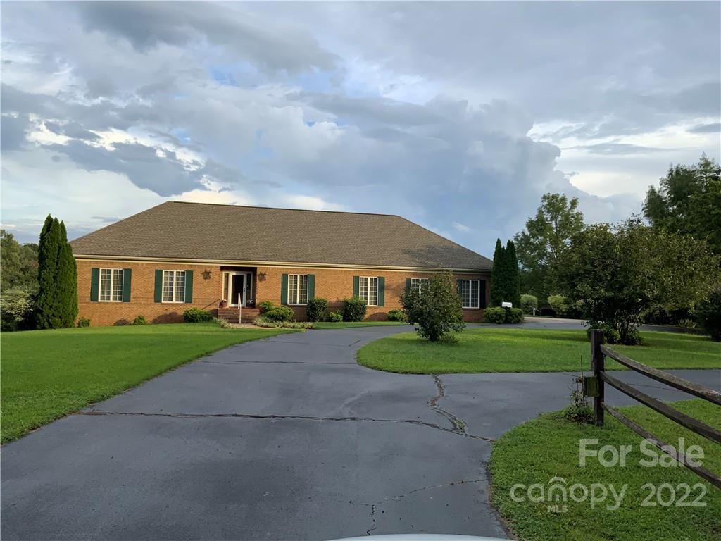 960 Tanners Grove Road Forest City, NC 28043 - Photo 2 of 40 Gallery Image 2