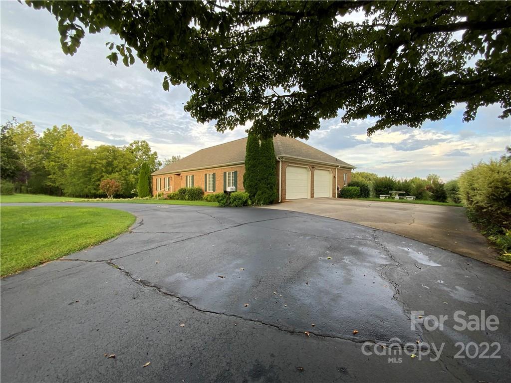 960 Tanners Grove Road Forest City, NC 28043 - Photo 3 of 40 Gallery Image 3