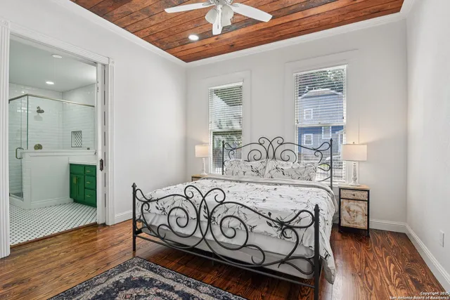 $699,000 | 802 North Pine Street, San Antonio, TX 78202