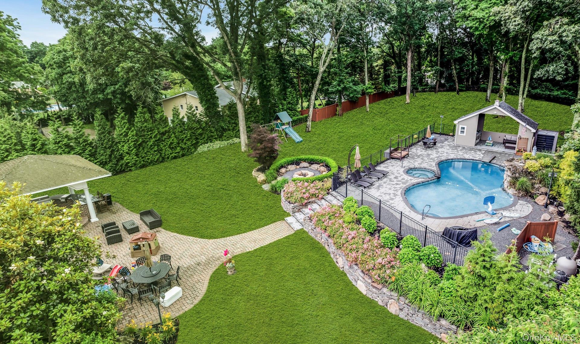 135 Round Swamp Road Huntington, NY 11743 - Photo 46 of 50