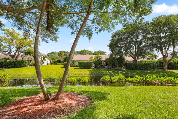 $2,000 | 2500 Fiore Way, Unit 103, Delray Beach, FL 33445