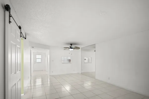 $2,000 | 2500 Fiore Way, Unit 103, Delray Beach, FL 33445