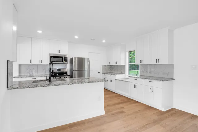 $258,000 | 290 East Smith Street, Sour Lake, TX 77659