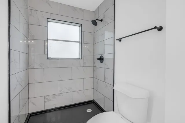 $258,000 | 290 East Smith Street, Sour Lake, TX 77659