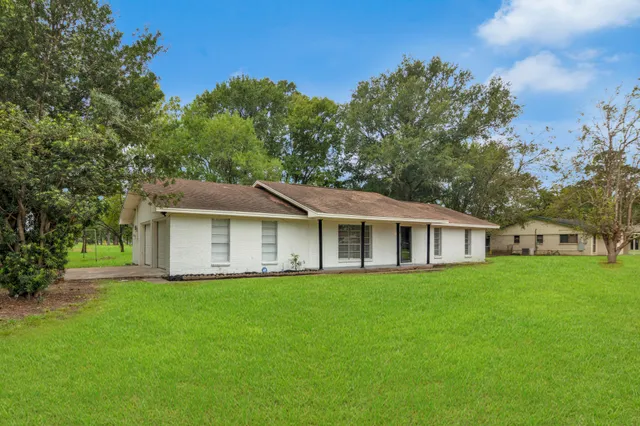 $258,000 | 290 East Smith Street, Sour Lake, TX 77659