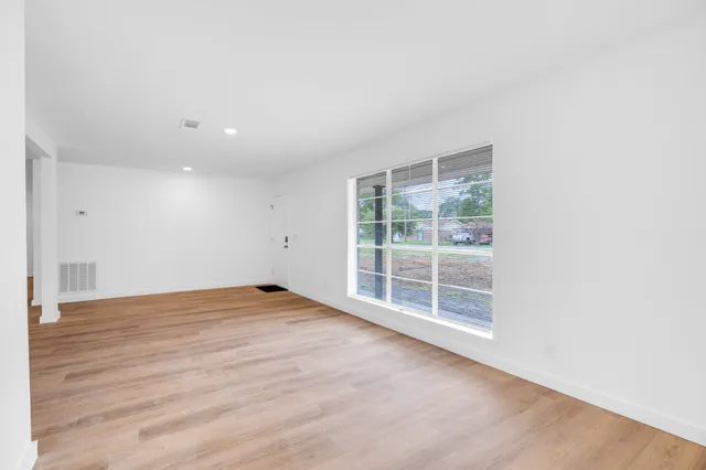 $258,000 | 290 East Smith Street, Sour Lake, TX 77659