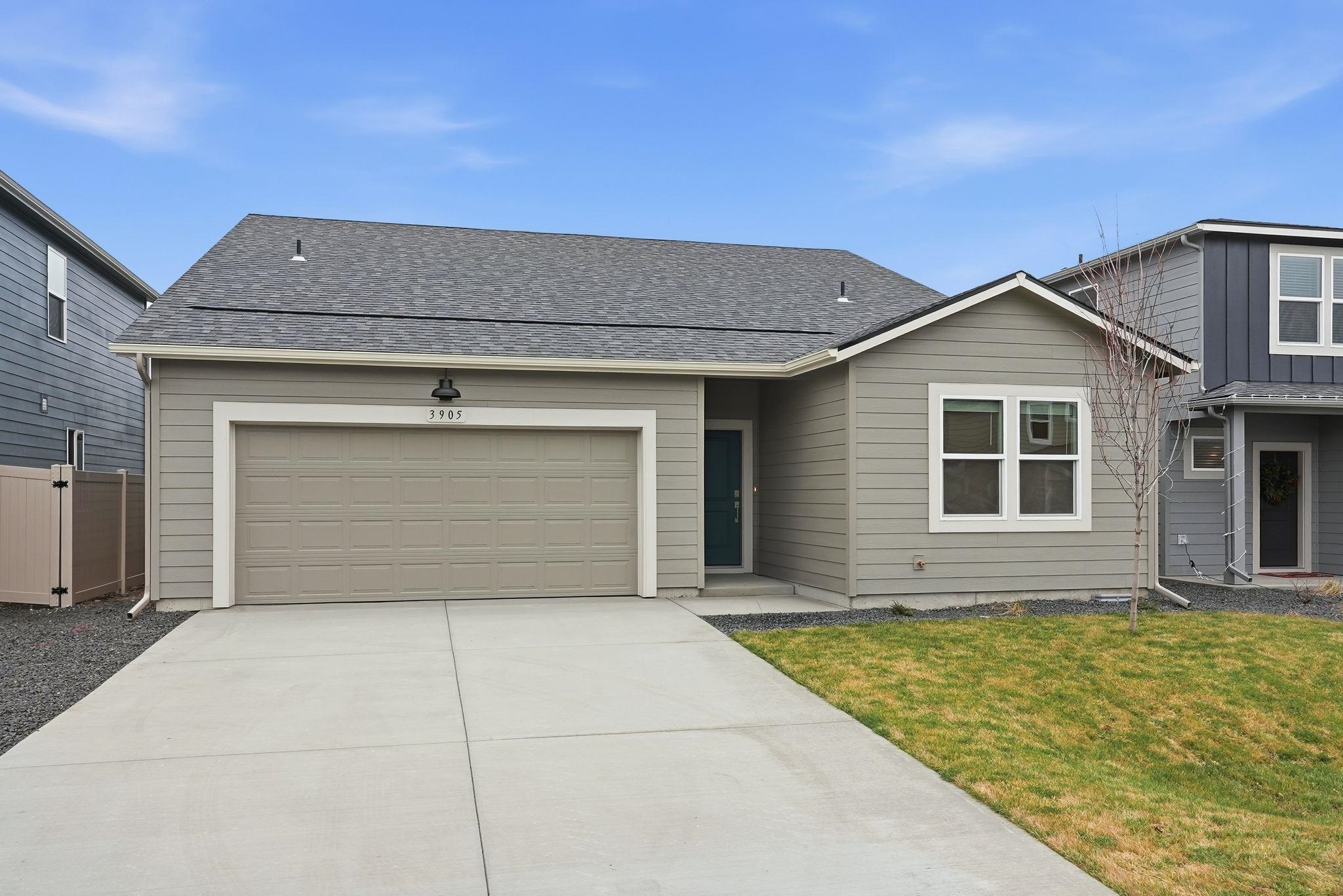 3694 South McCabe Lane Spokane, WA 99206 - Photo 2 of 26