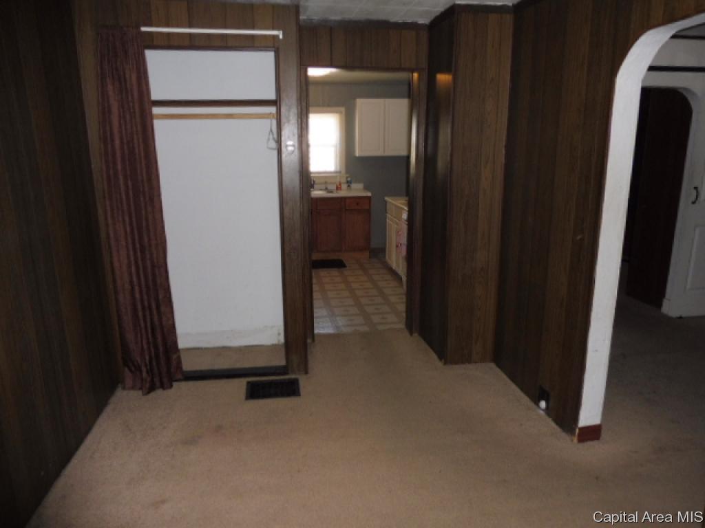 2851 South 14th Street Springfield, IL 62703 - Photo 4 of 13