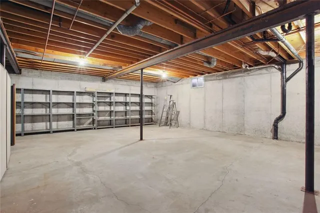 $825,000 | 4225 Scott Road, Kansas City, MO 64137