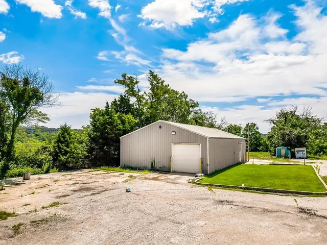 $825,000 | 4225 Scott Road, Kansas City, MO 64137