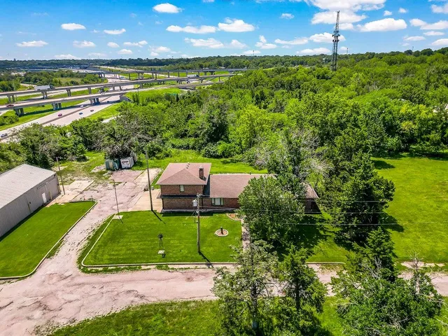 $825,000 | 4225 Scott Road, Kansas City, MO 64137