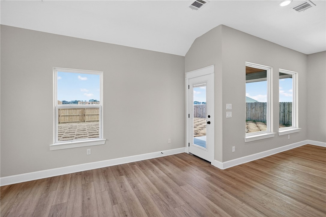 125 Turnrow Cove Snook, TX 77879 - Photo 12 of 34