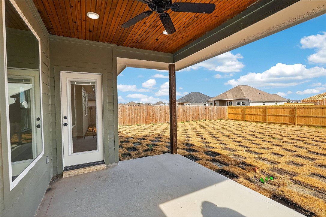 125 Turnrow Cove Snook, TX 77879 - Photo 27 of 34