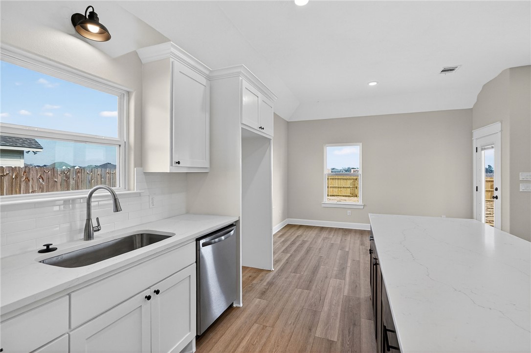 125 Turnrow Cove Snook, TX 77879 - Photo 10 of 34