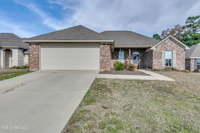 $270,000 | 919 Filmore Dr., Brandon, MS 39042