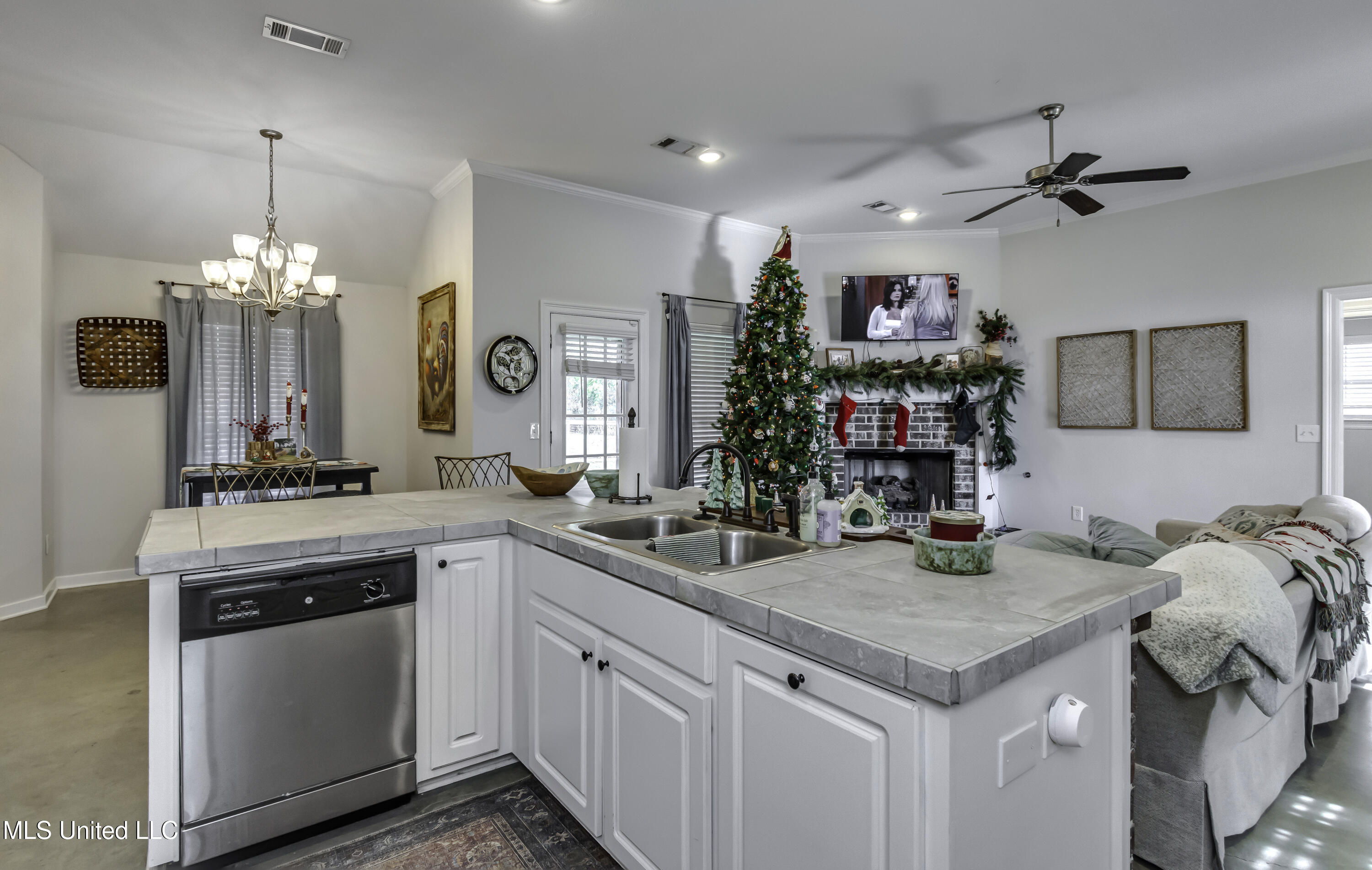 919 Filmore Dr. Brandon, MS 39042 - Photo 16 of 43 919 Filmore Dr--28